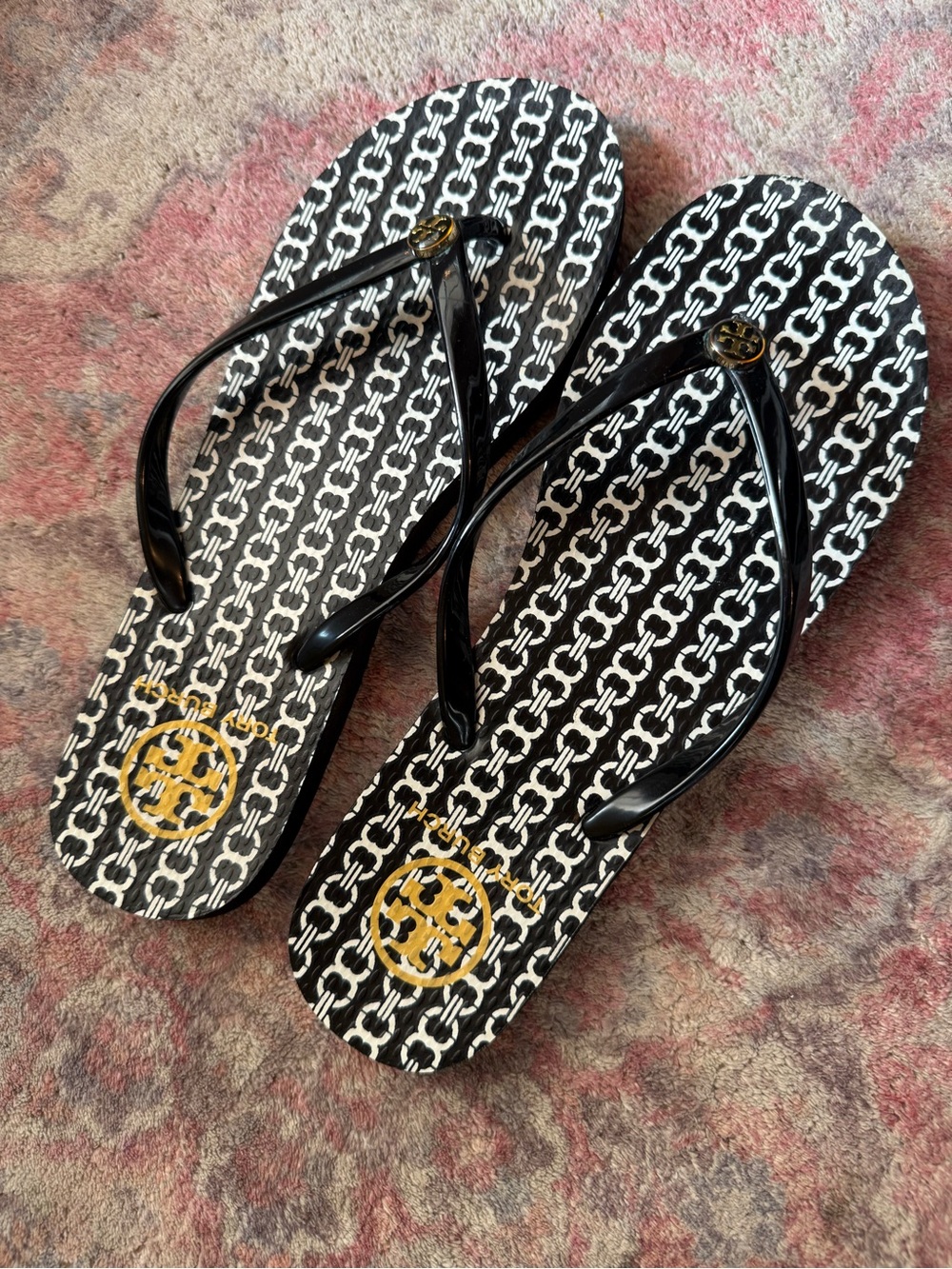 Tory Burch Chelsea Flip Flops Gemini Link black white size 10